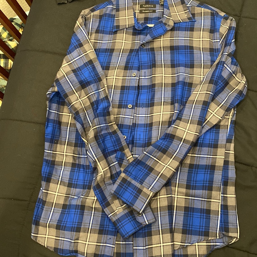 Van Heusen Long Sleeve Button Up Dress Shirt